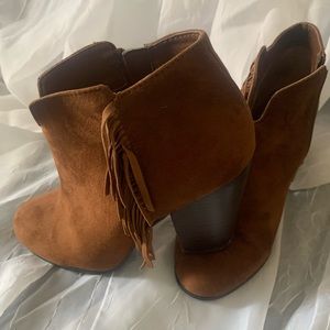 Carlos fringes ankle booties